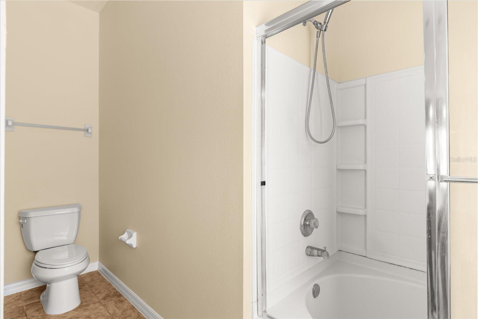 Image 24 of 27 For 2110 Little Gem Loop