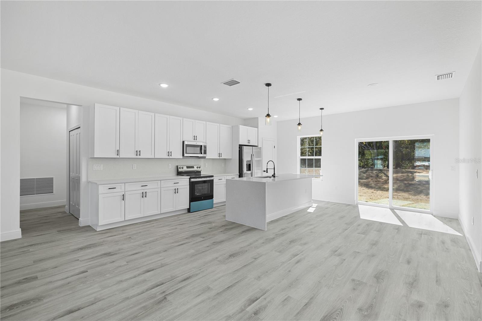 Image 13 of 31 For 3148 Edison Place