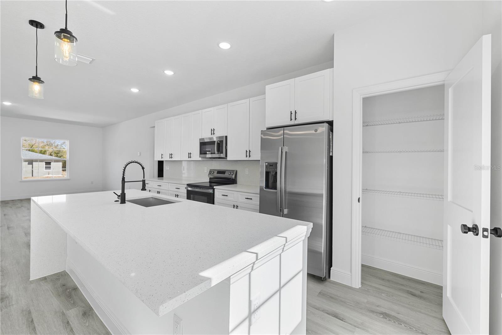 Image 16 of 31 For 3148 Edison Place