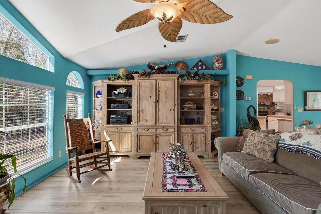 Image 14 of 70 For 8321 Hardwood Landing Road