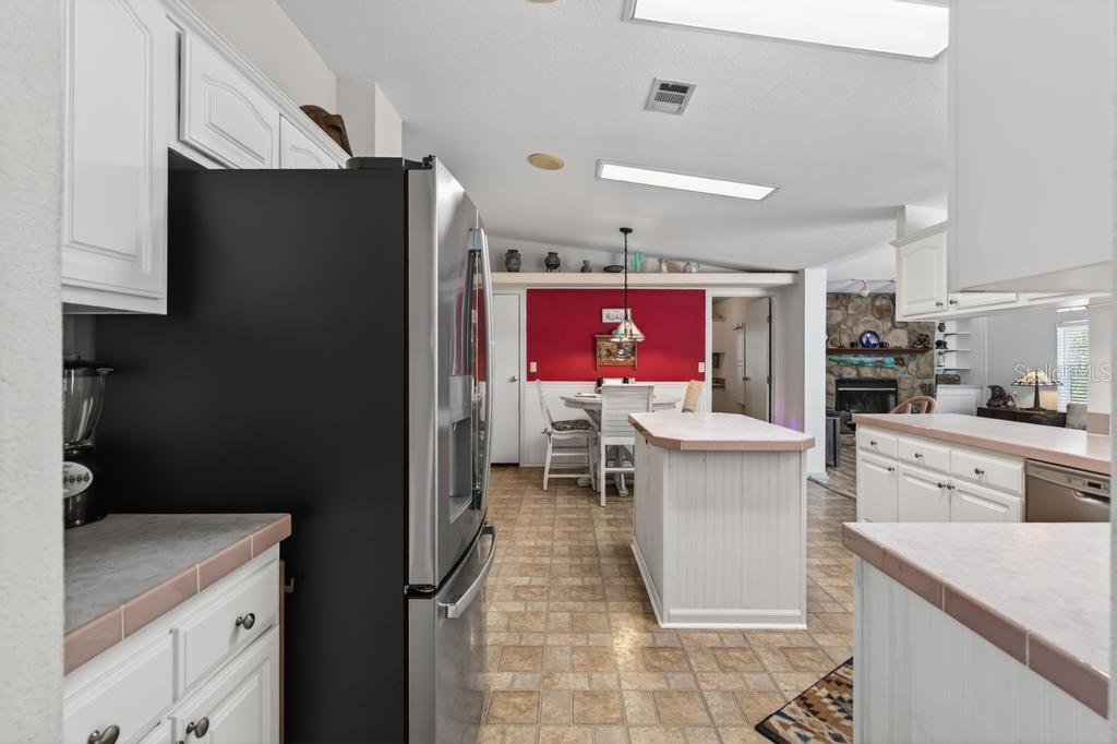 Image 17 of 70 For 8321 Hardwood Landing Road