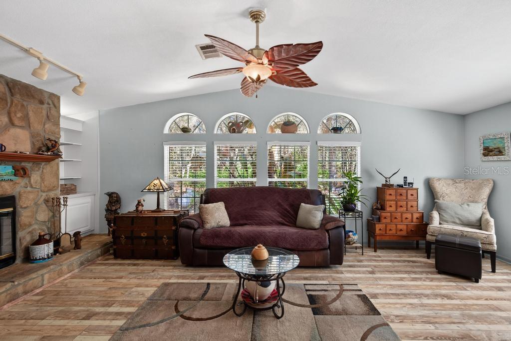 Image 20 of 70 For 8321 Hardwood Landing Road