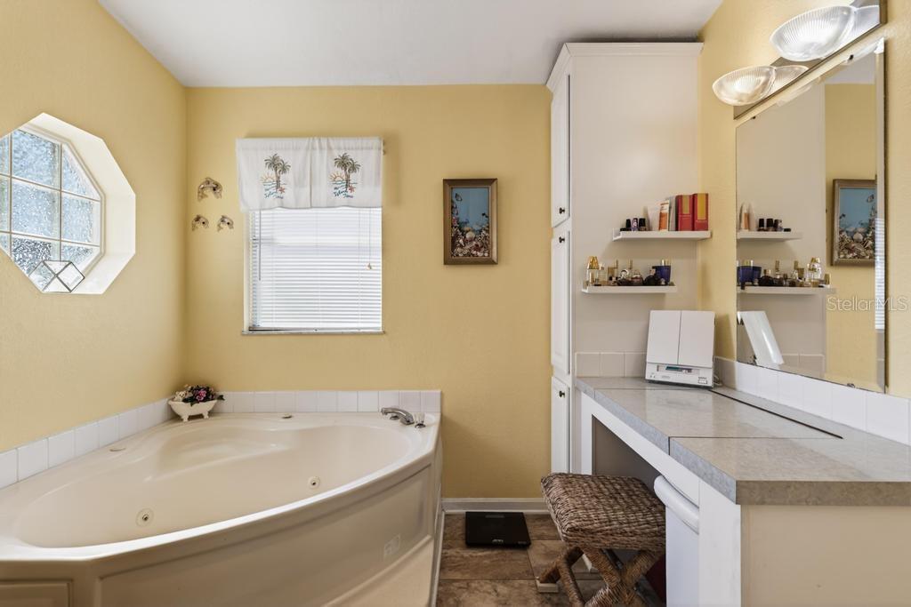 Image 29 of 70 For 8321 Hardwood Landing Road