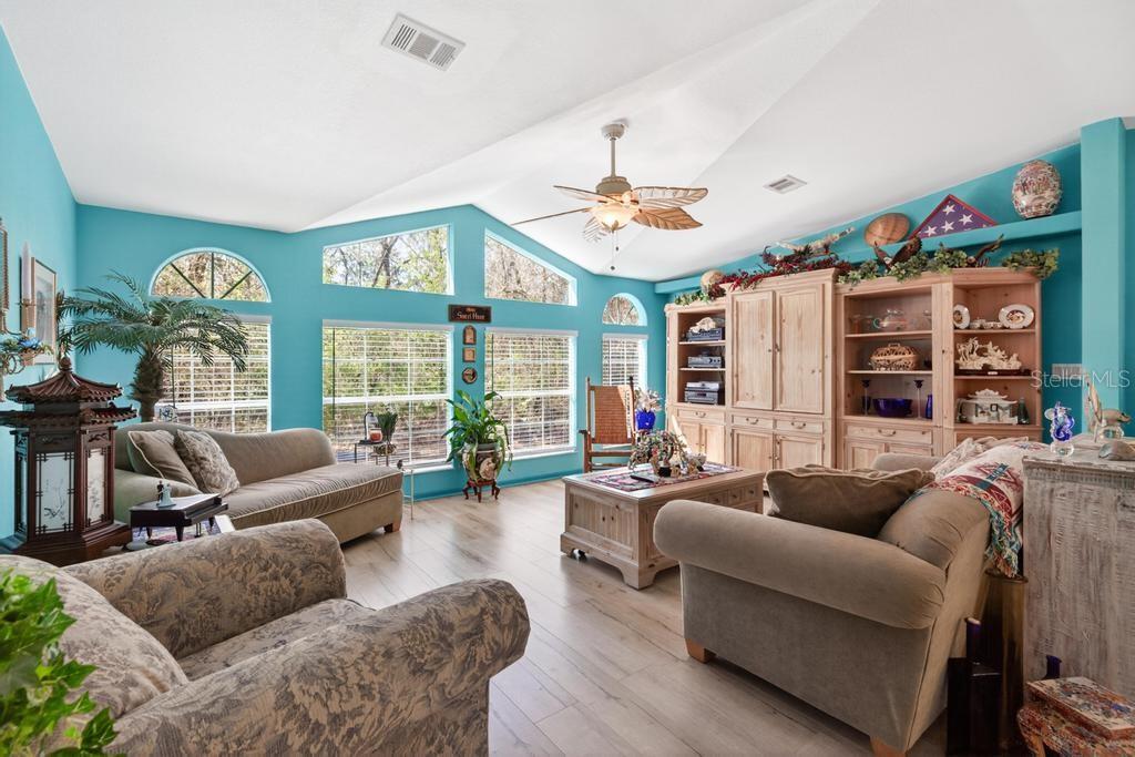 Image 6 of 70 For 8321 Hardwood Landing Road