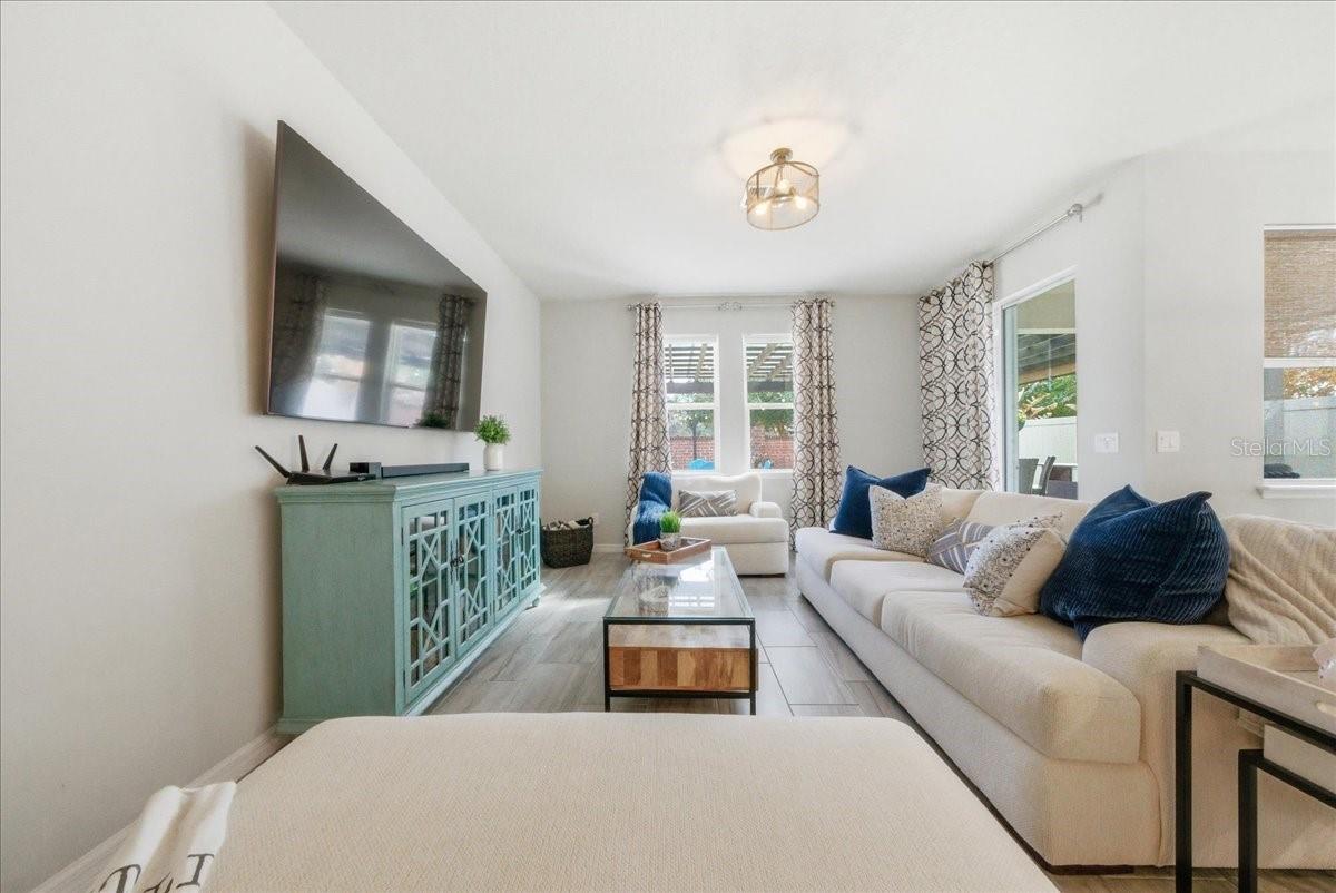 Image 19 of 53 For 1557 Dusty Pine Drive