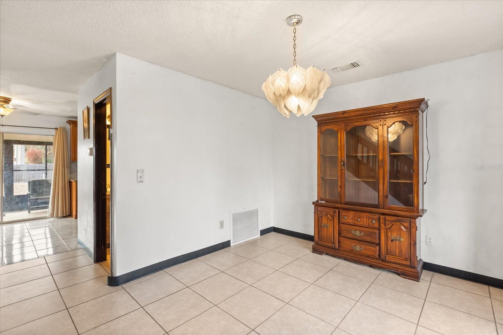 Image 6 of 31 For 5102 Hickory Ridge Road