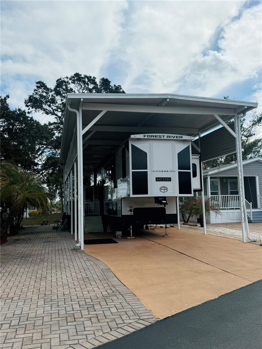 Image 2 of 31 For 402 Golfview Drive