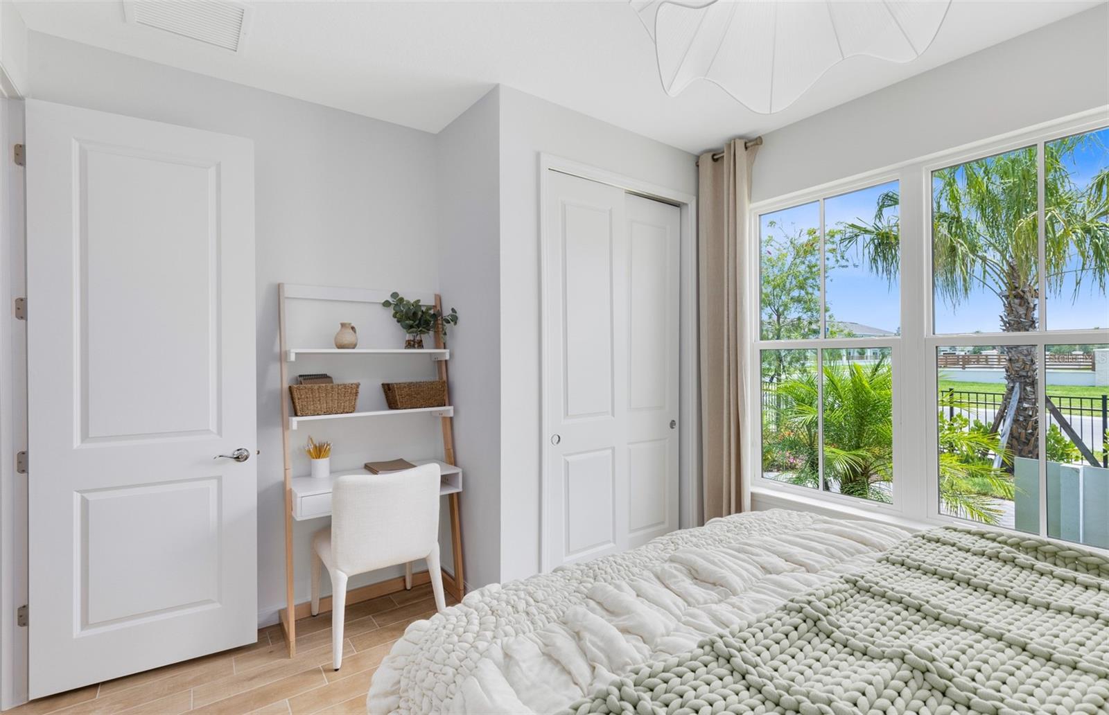 Image 4 of 25 For 1519 Timber Leaf Road