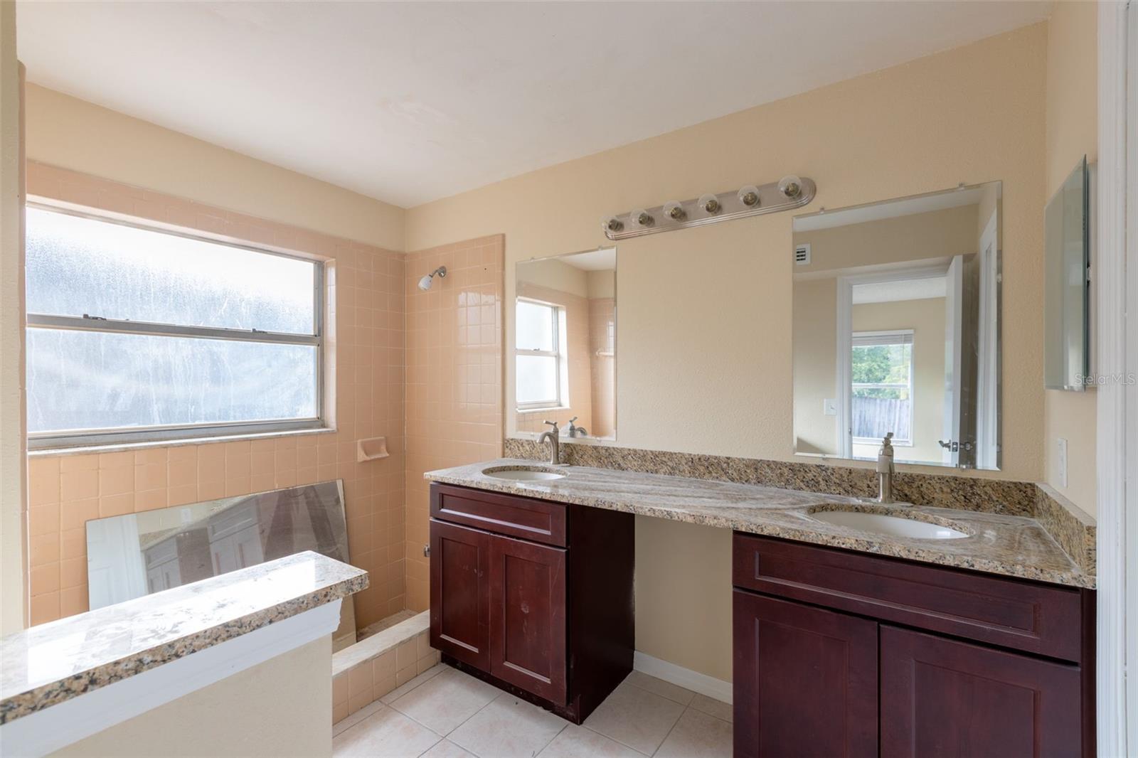 Image 19 of 44 For 5669 Breckenridge Circle