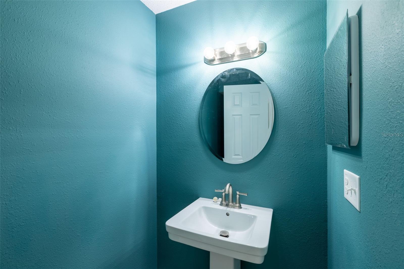 Image 21 of 44 For 5669 Breckenridge Circle