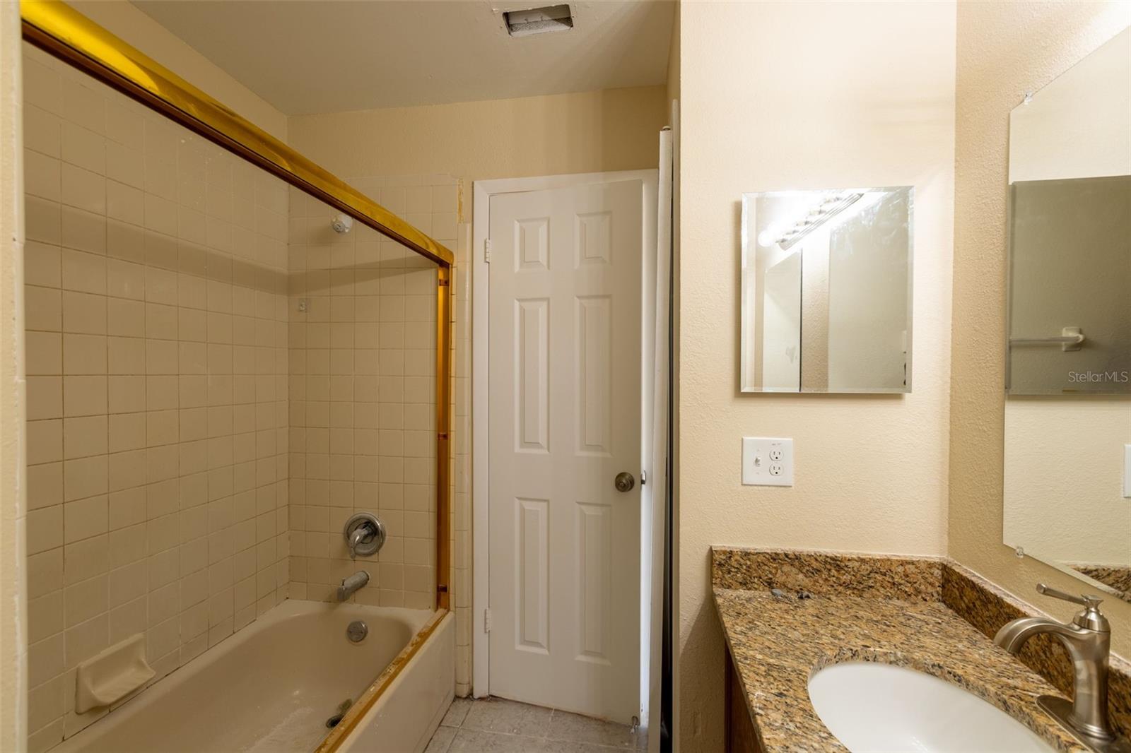 Image 37 of 44 For 5669 Breckenridge Circle