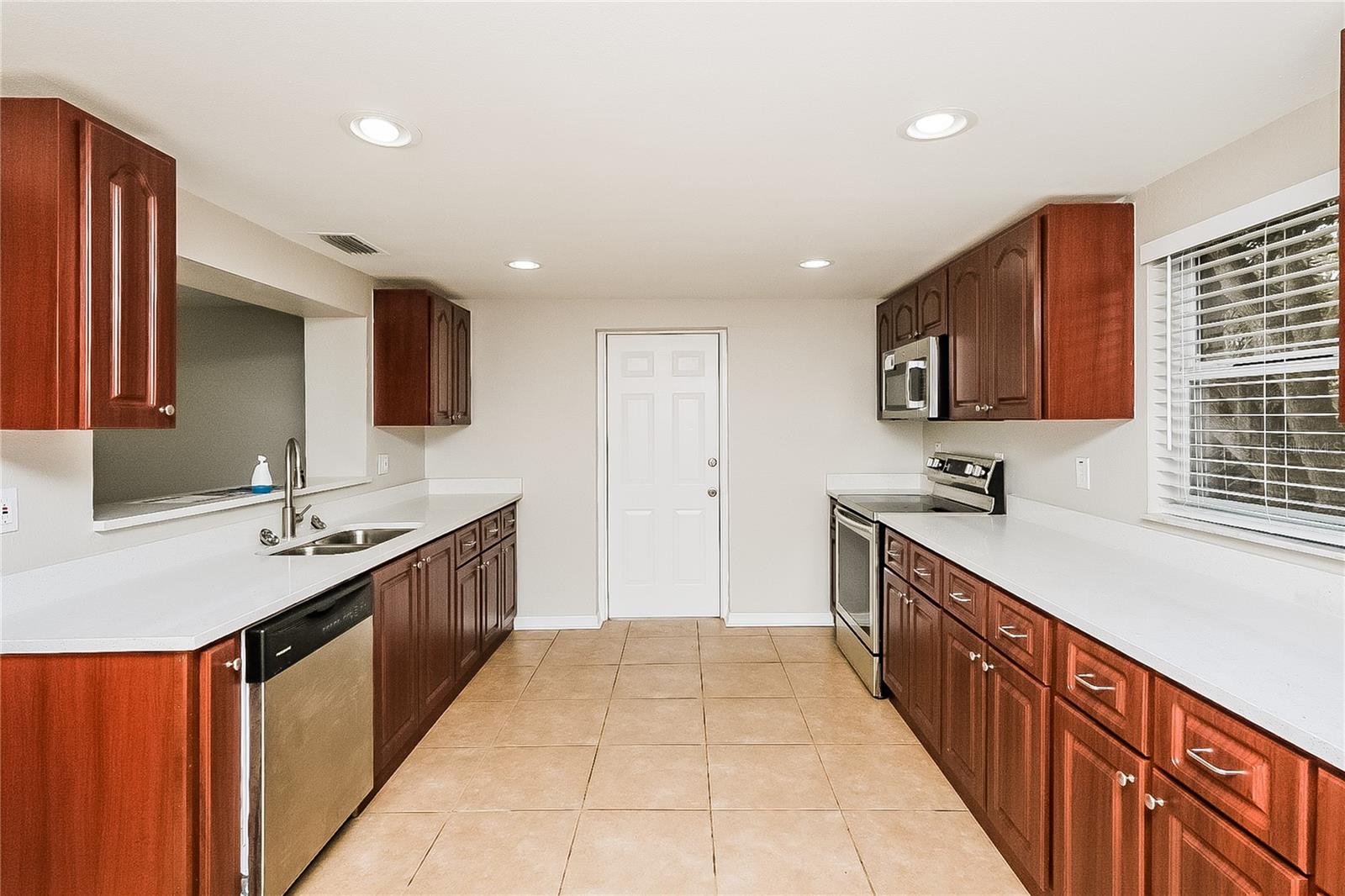 Image 4 of 16 For 3914 Pensdale Drive