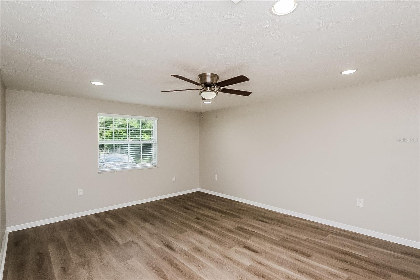 Image 7 of 16 For 3914 Pensdale Drive