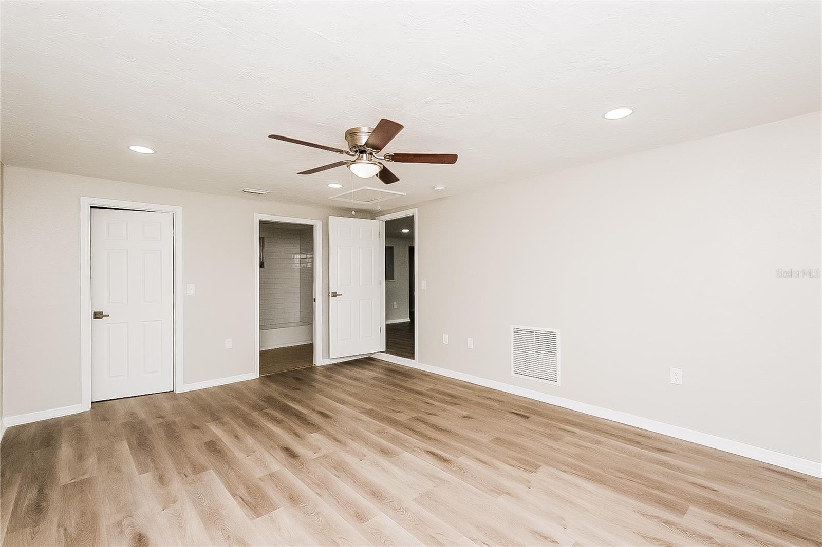 Image 8 of 16 For 3914 Pensdale Drive