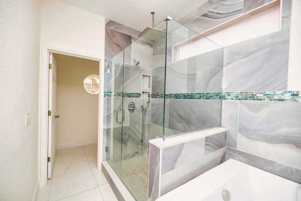 Image 37 of 95 For 626 Duff Drive