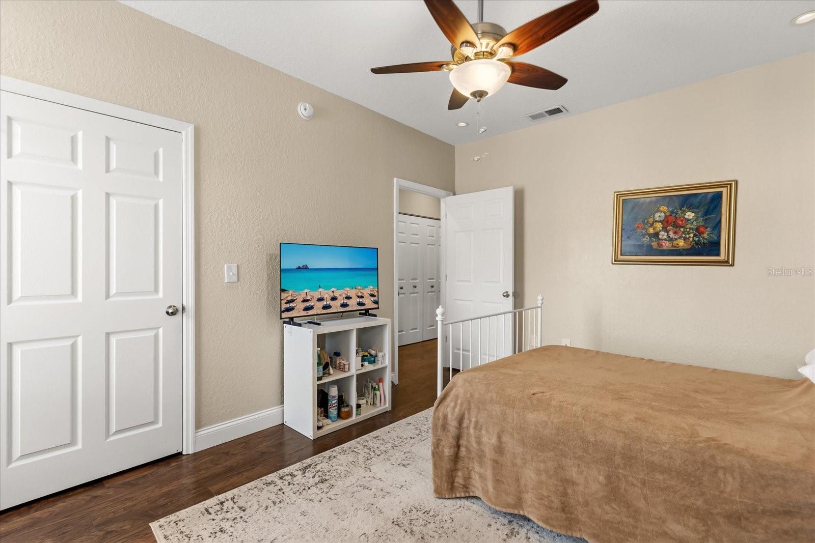 Image 19 of 33 For 157 Villa Di Este Terrace 205