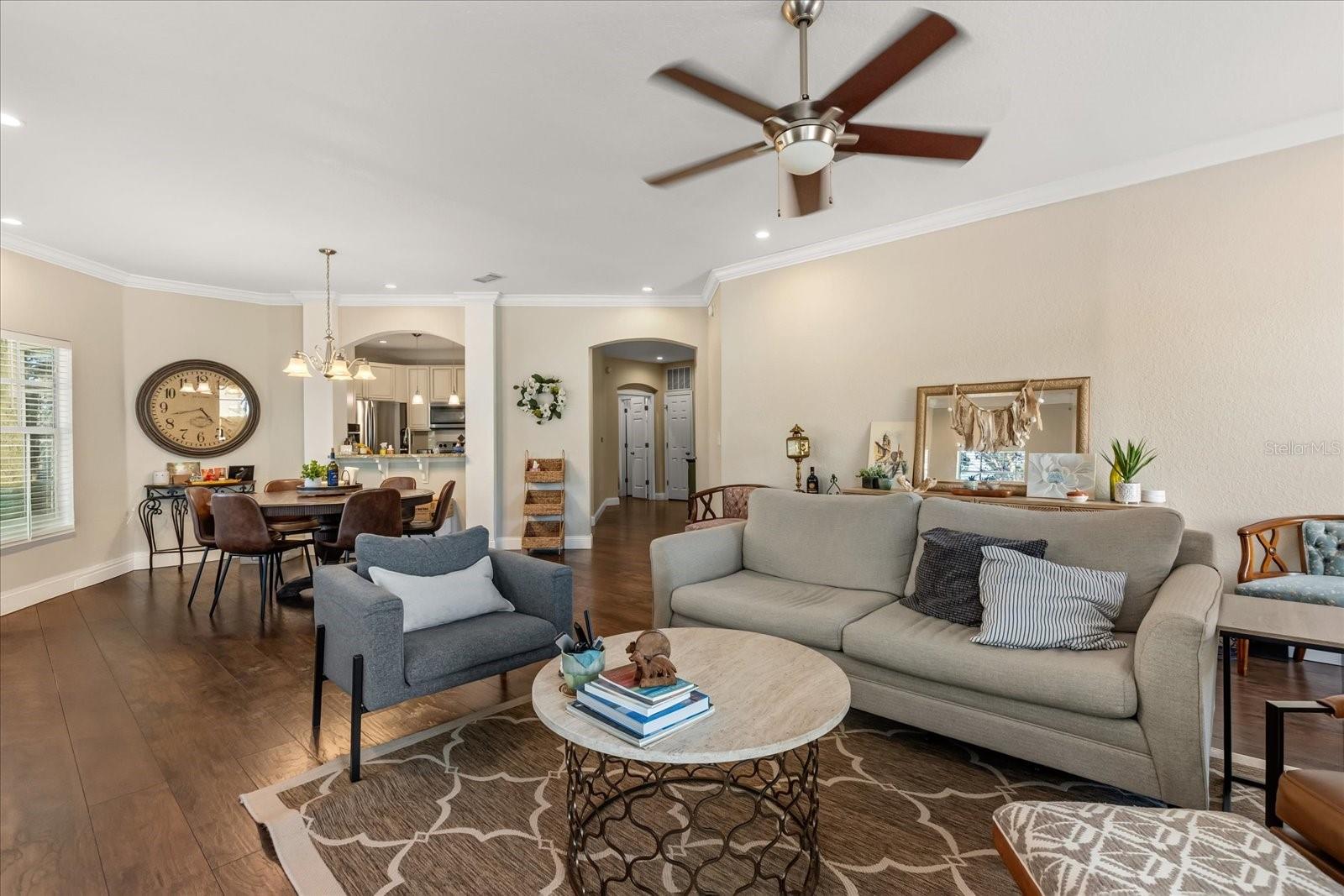 Image 7 of 33 For 157 Villa Di Este Terrace 205