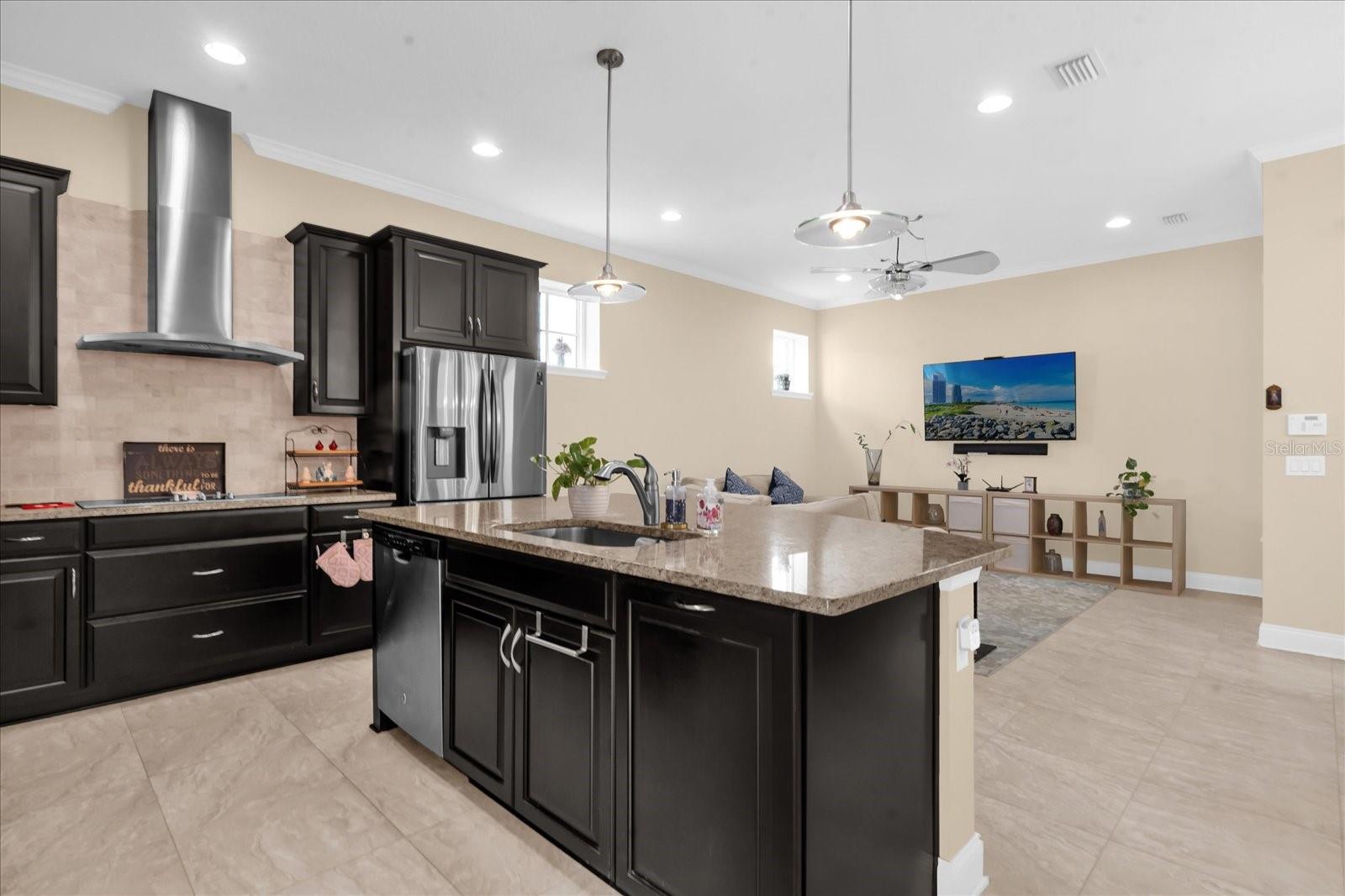 Image 12 of 40 For 1547 Resolute Street