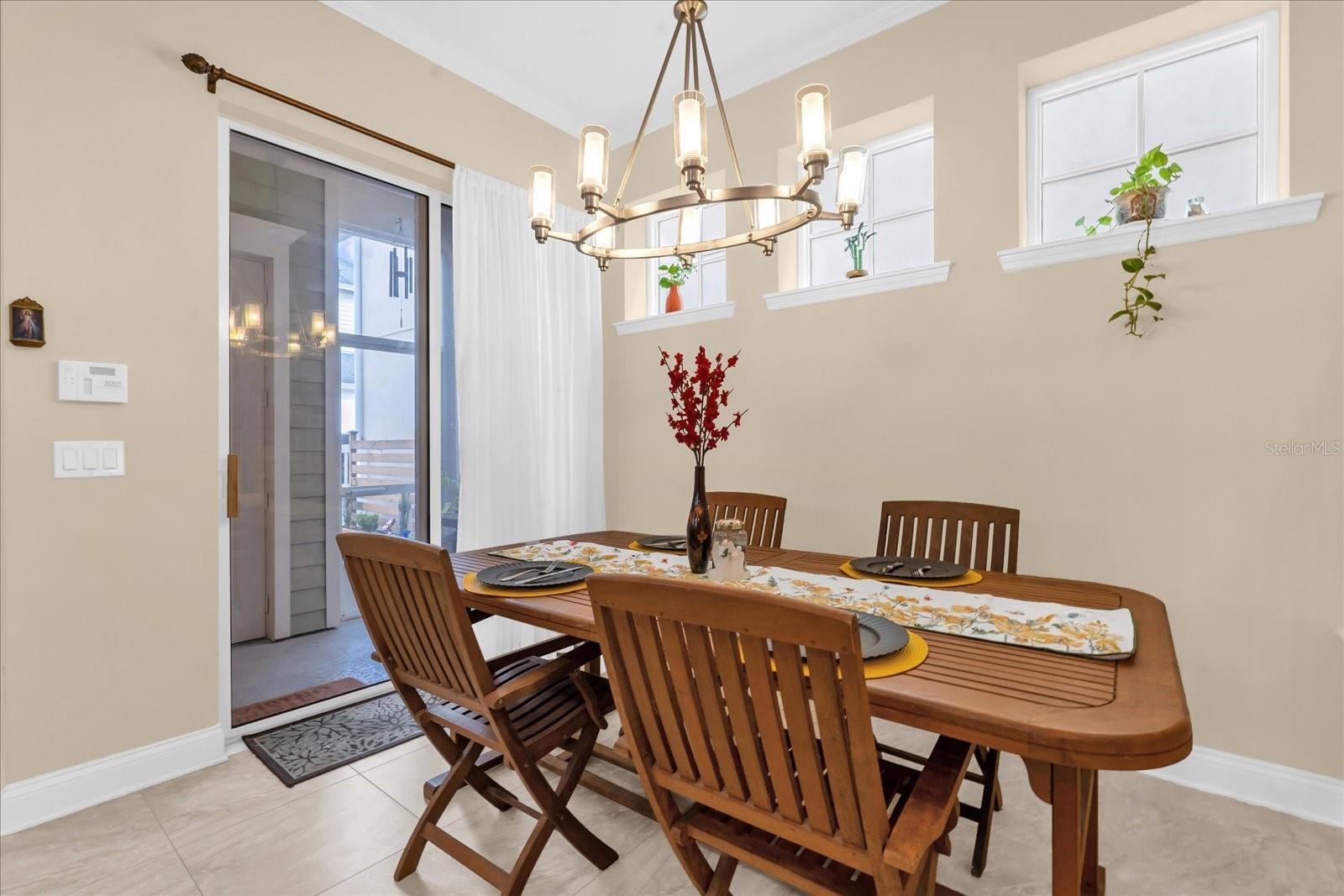 Image 15 of 40 For 1547 Resolute Street