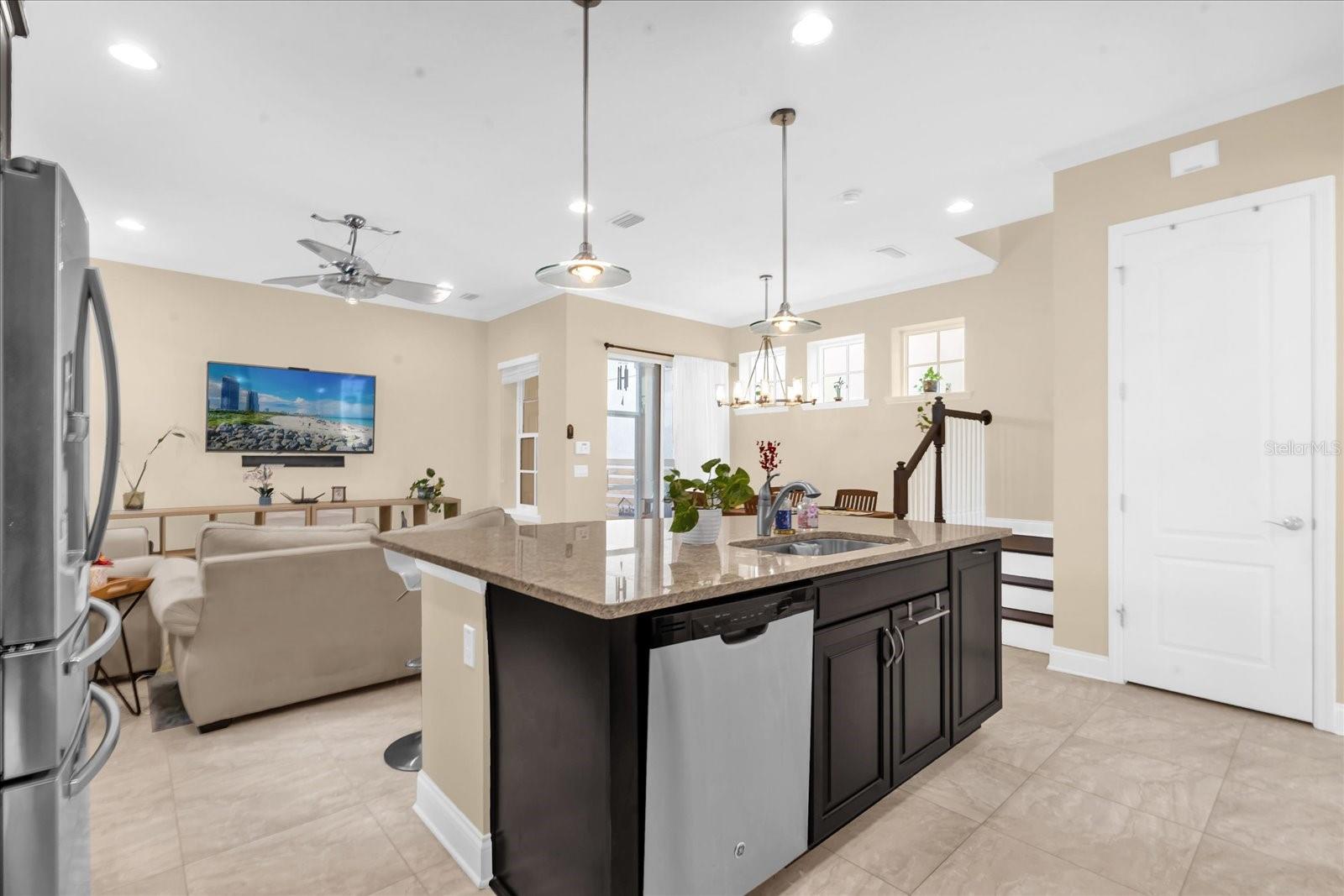 Image 16 of 40 For 1547 Resolute Street