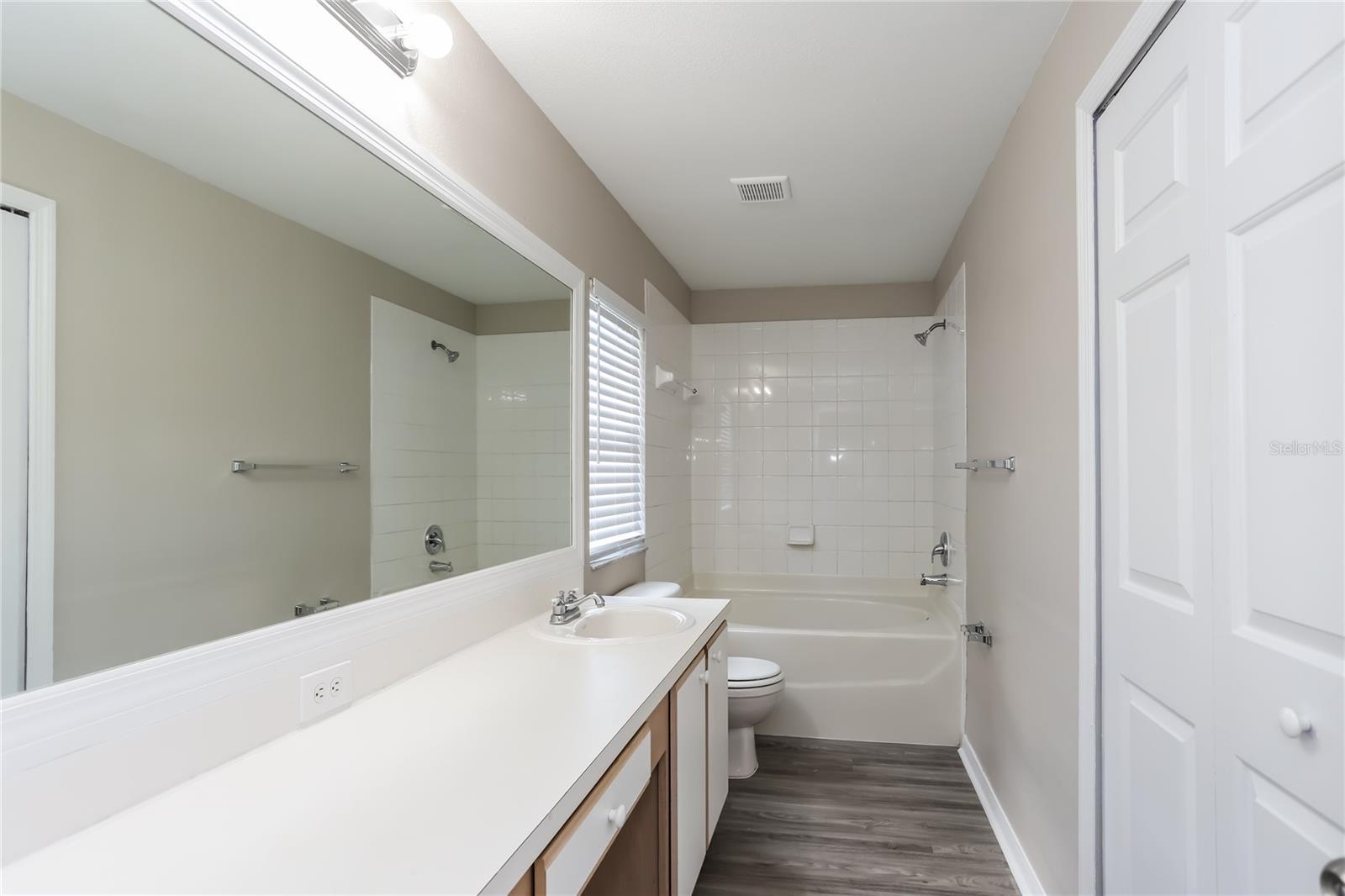 Image 8 of 16 For 11839 Brenford Crest Drive