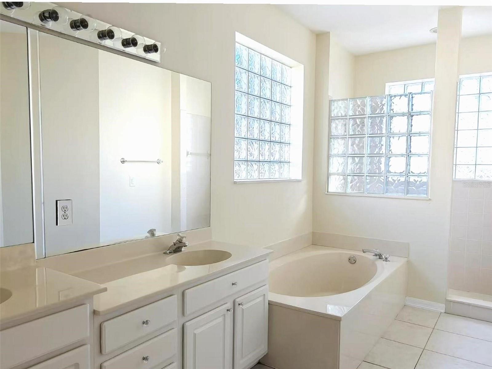 Image 14 of 26 For 7823 Fernleaf Drive