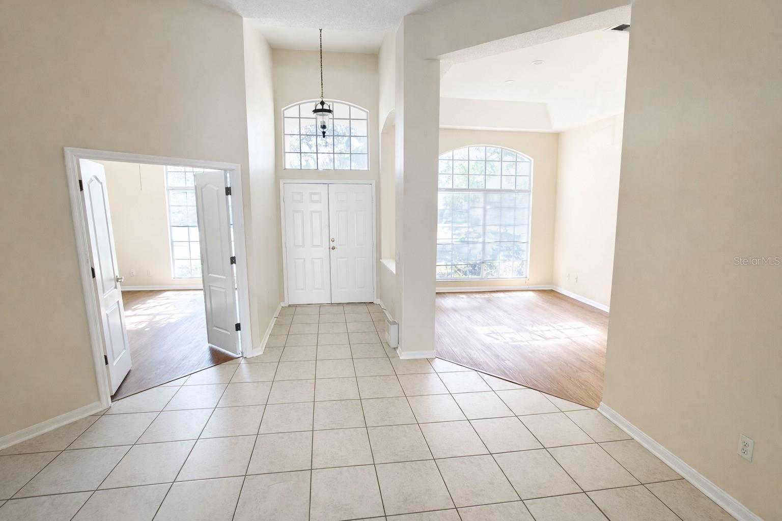 Image 4 of 26 For 7823 Fernleaf Drive