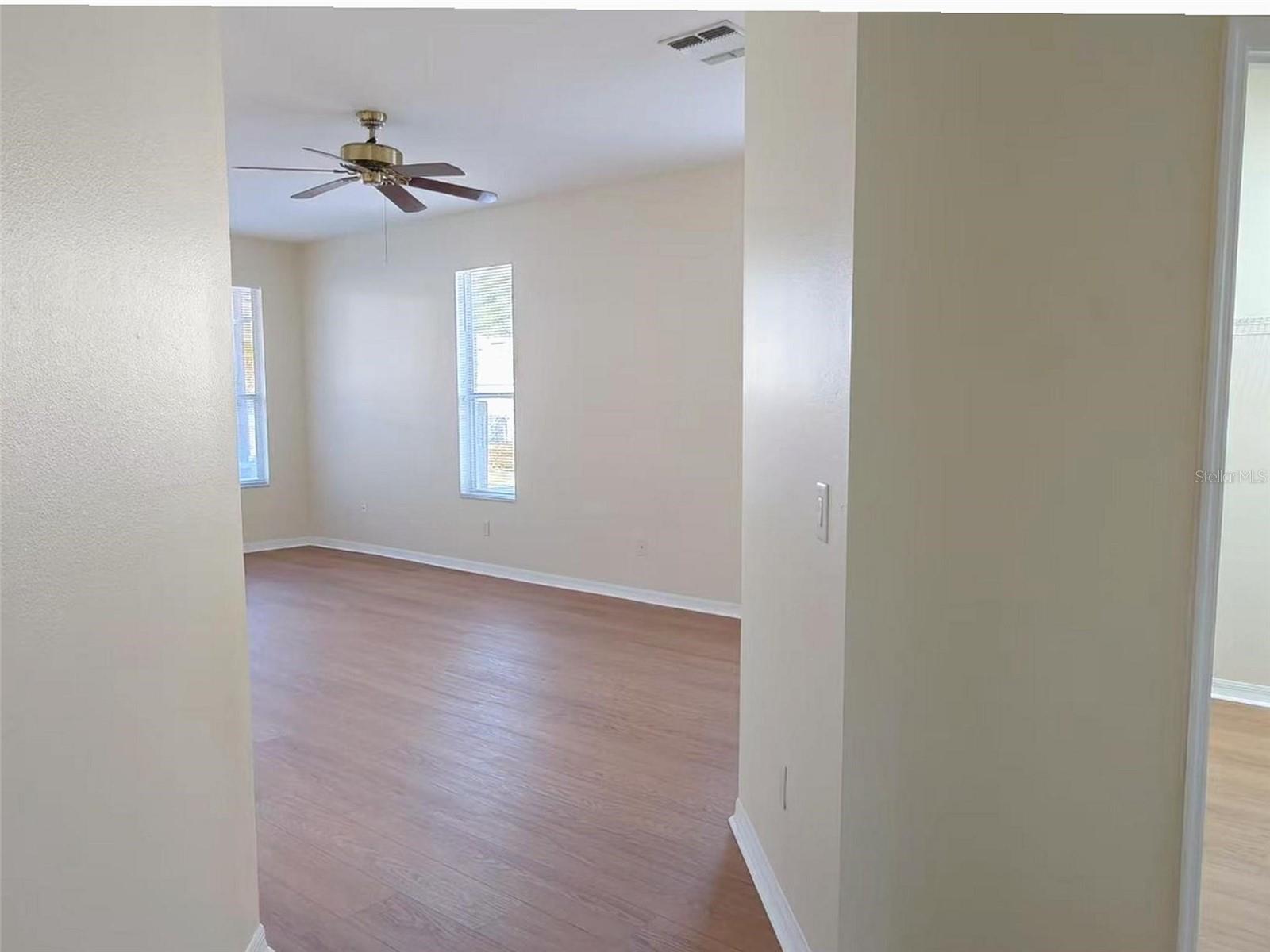 Image 9 of 26 For 7823 Fernleaf Drive