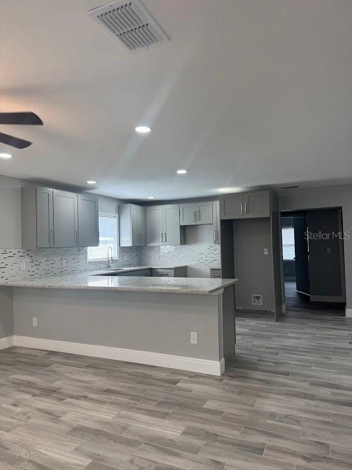 Image 4 of 23 For 1916 Verano Drive 1916c