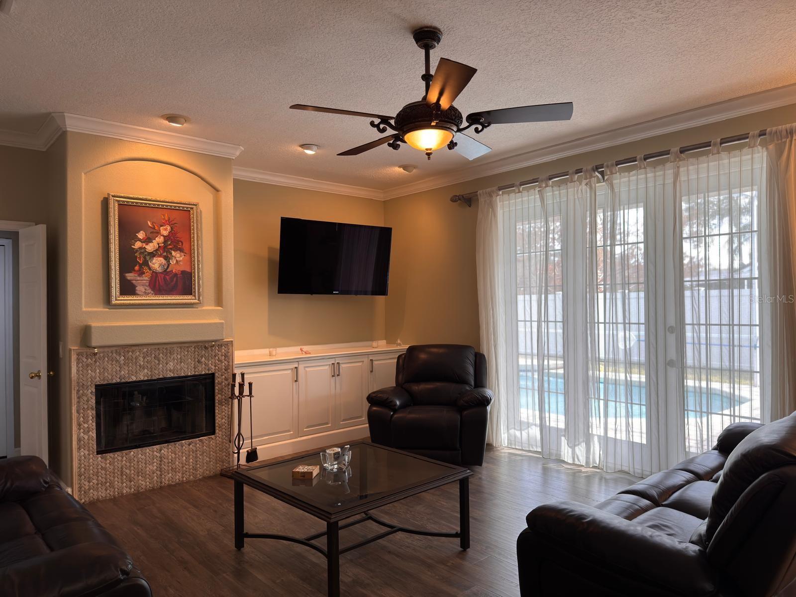 Image 18 of 24 For 445 Riseman Court