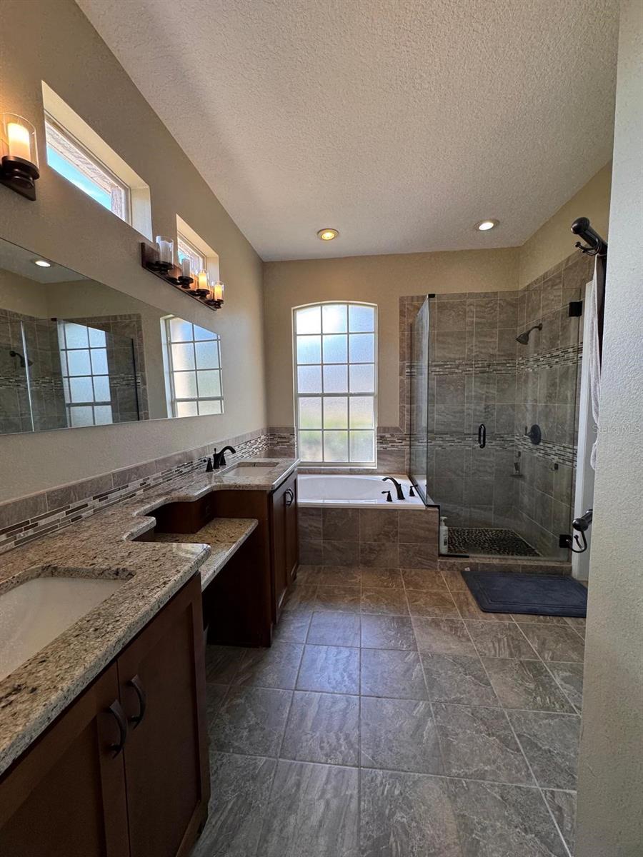 Image 8 of 24 For 445 Riseman Court