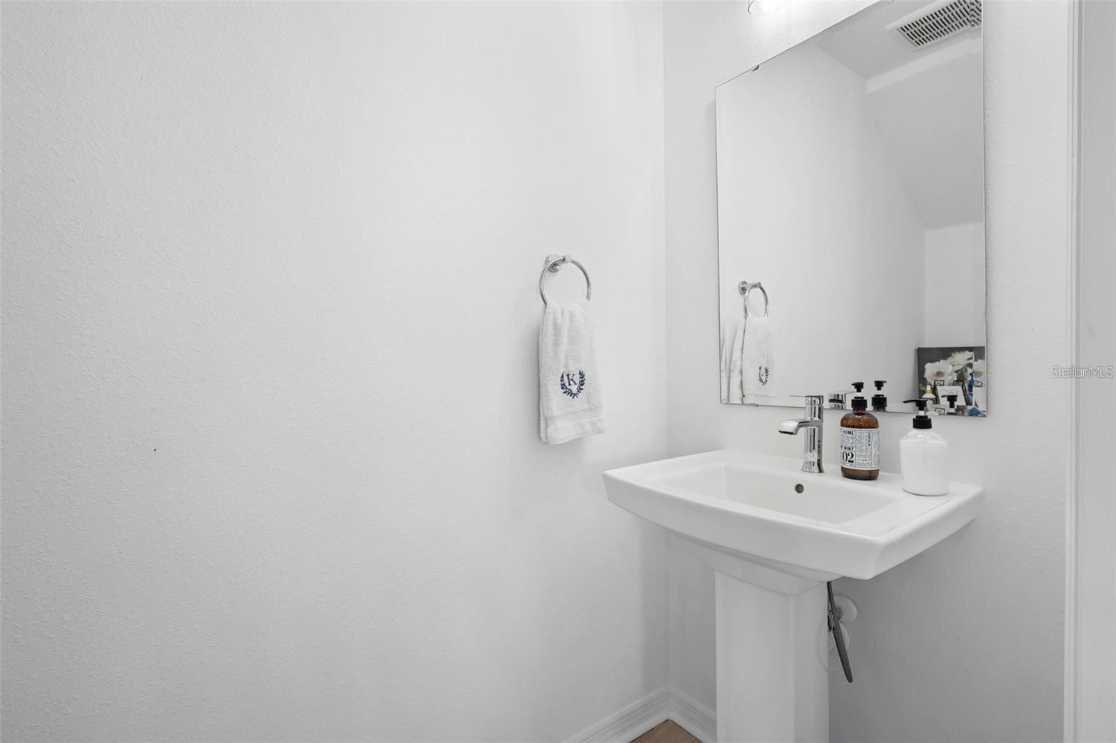 Image 13 of 28 For 17682 Northlake Grove Drive