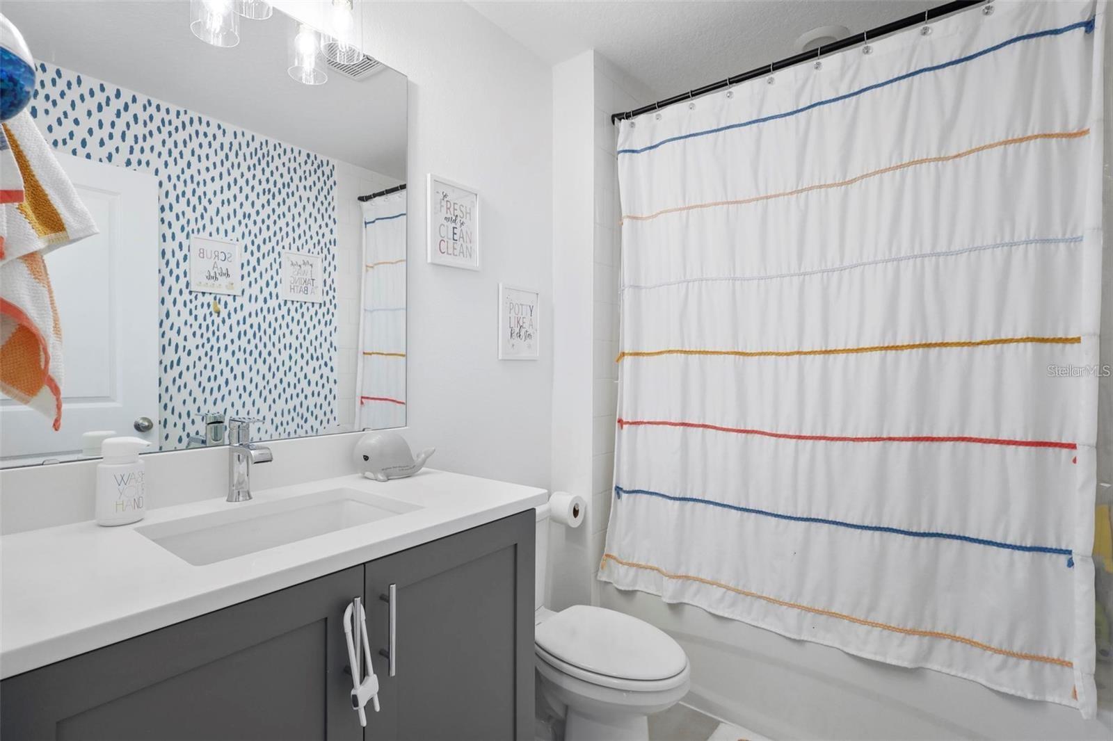 Image 17 of 28 For 17682 Northlake Grove Drive