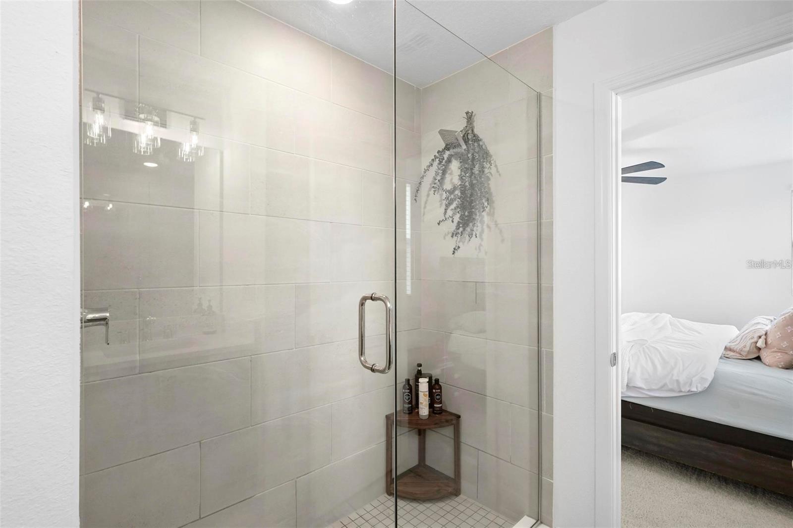 Image 24 of 28 For 17682 Northlake Grove Drive