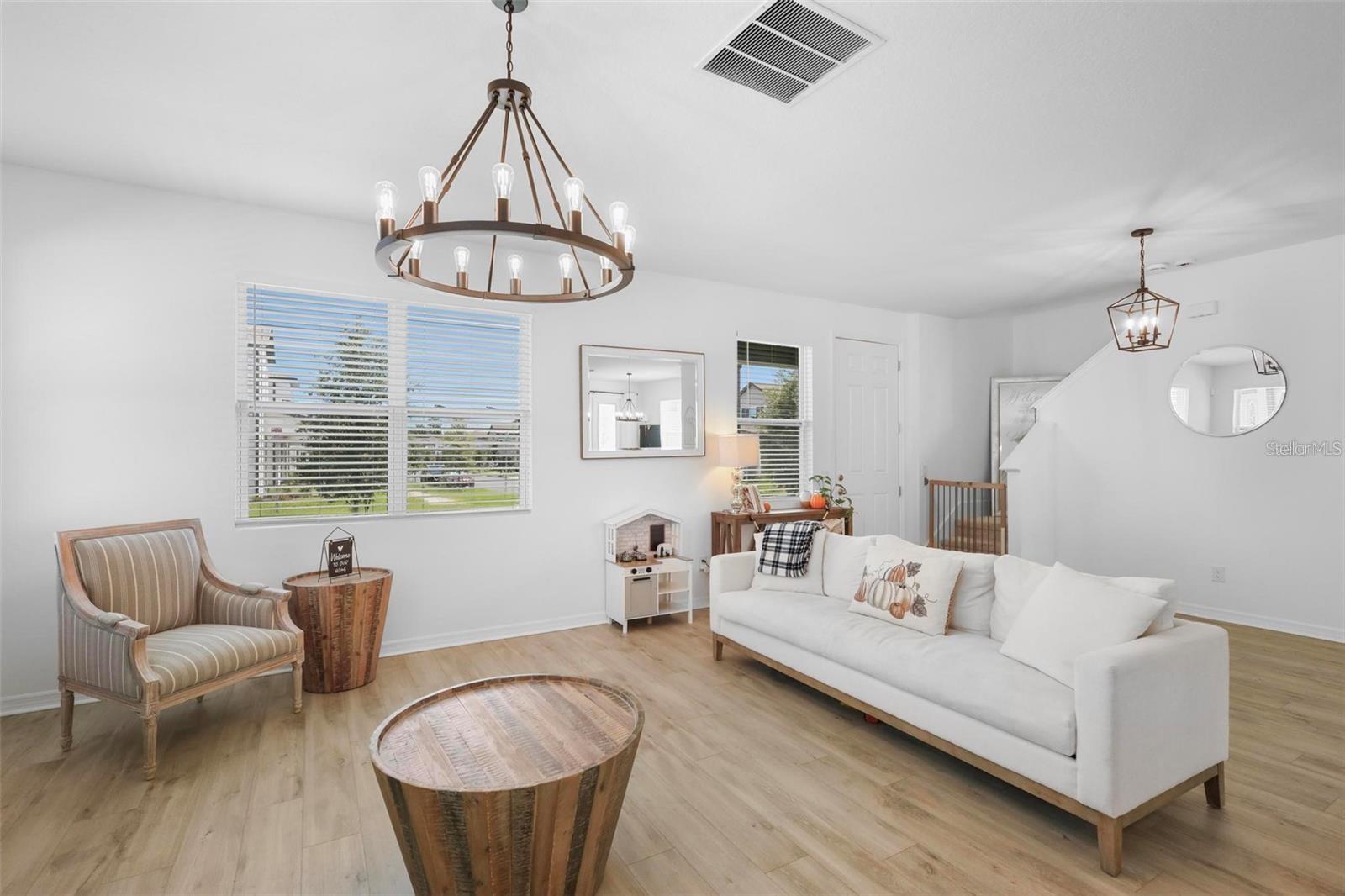 Image 5 of 28 For 17682 Northlake Grove Drive