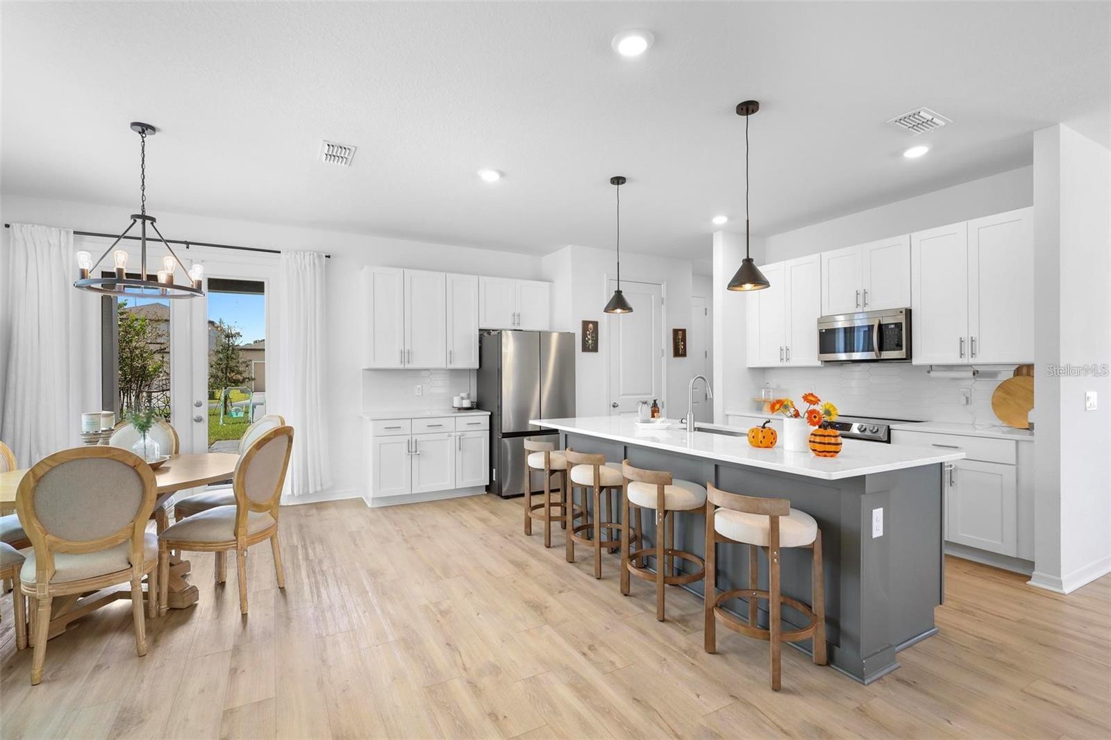 Image 6 of 28 For 17682 Northlake Grove Drive