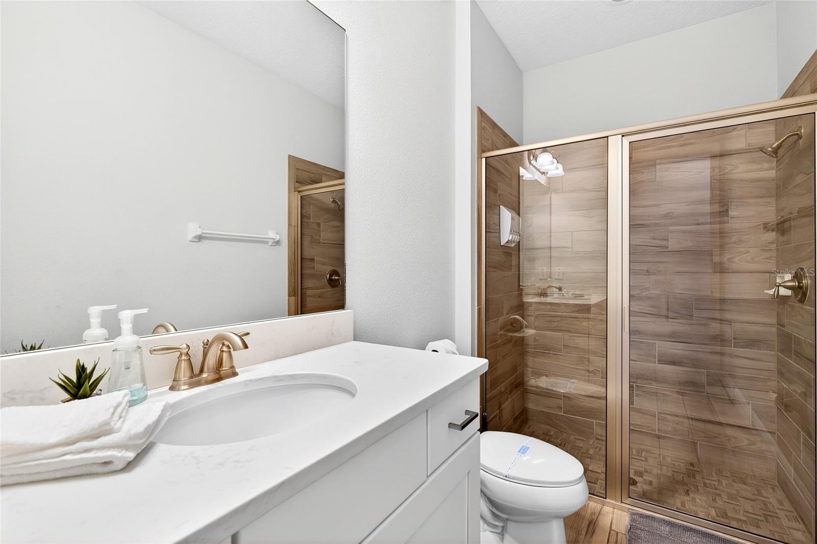 Image 16 of 31 For 7724 Fairfax Drive