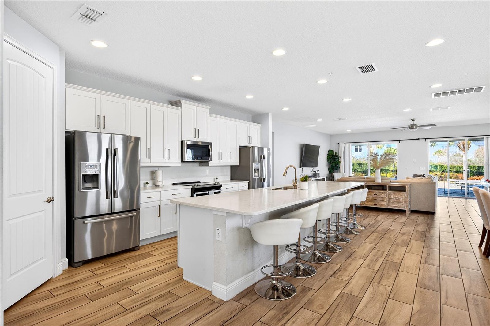 Image 3 of 31 For 7724 Fairfax Drive