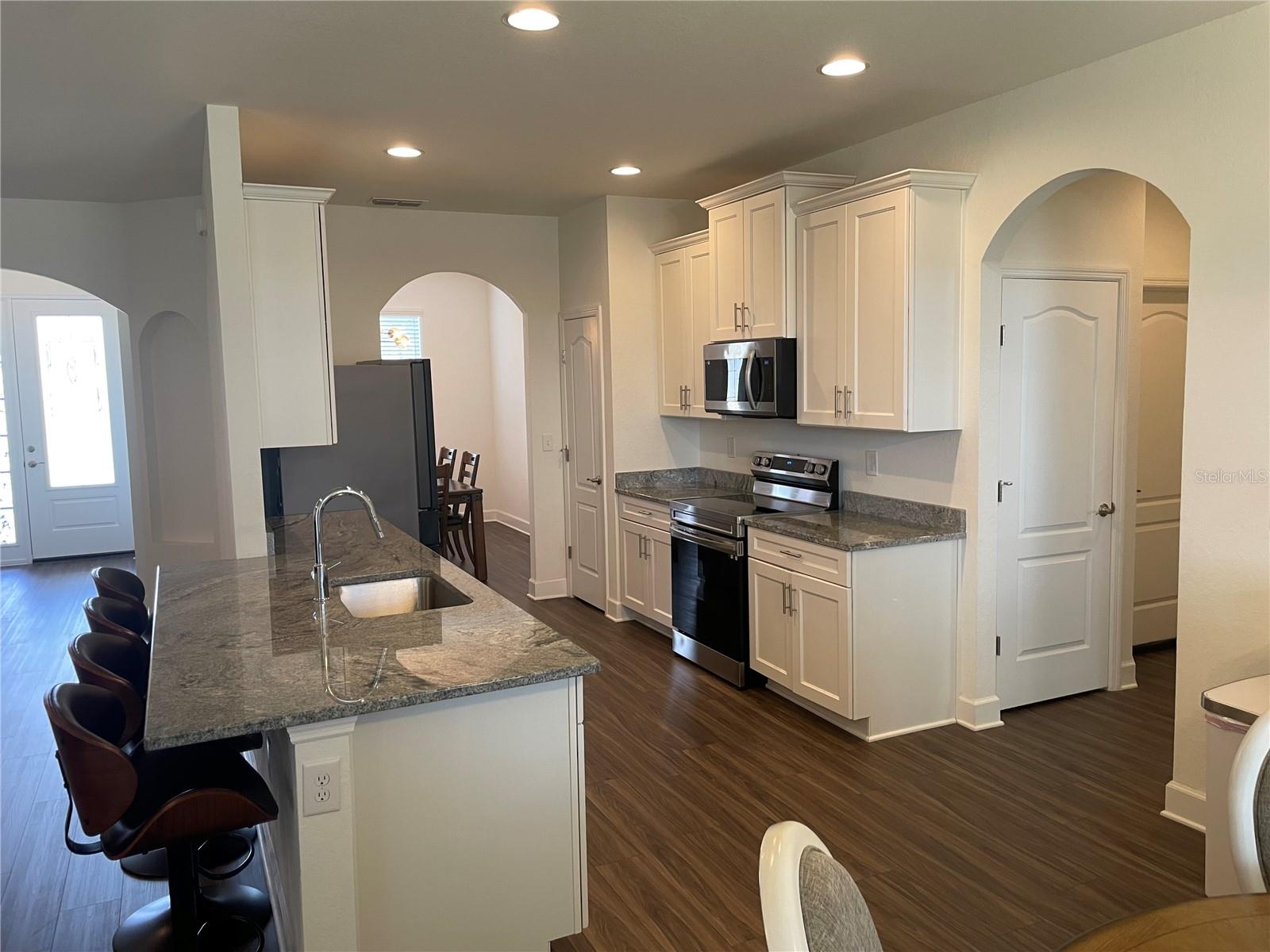 Image 19 of 64 For 33 Deer Road