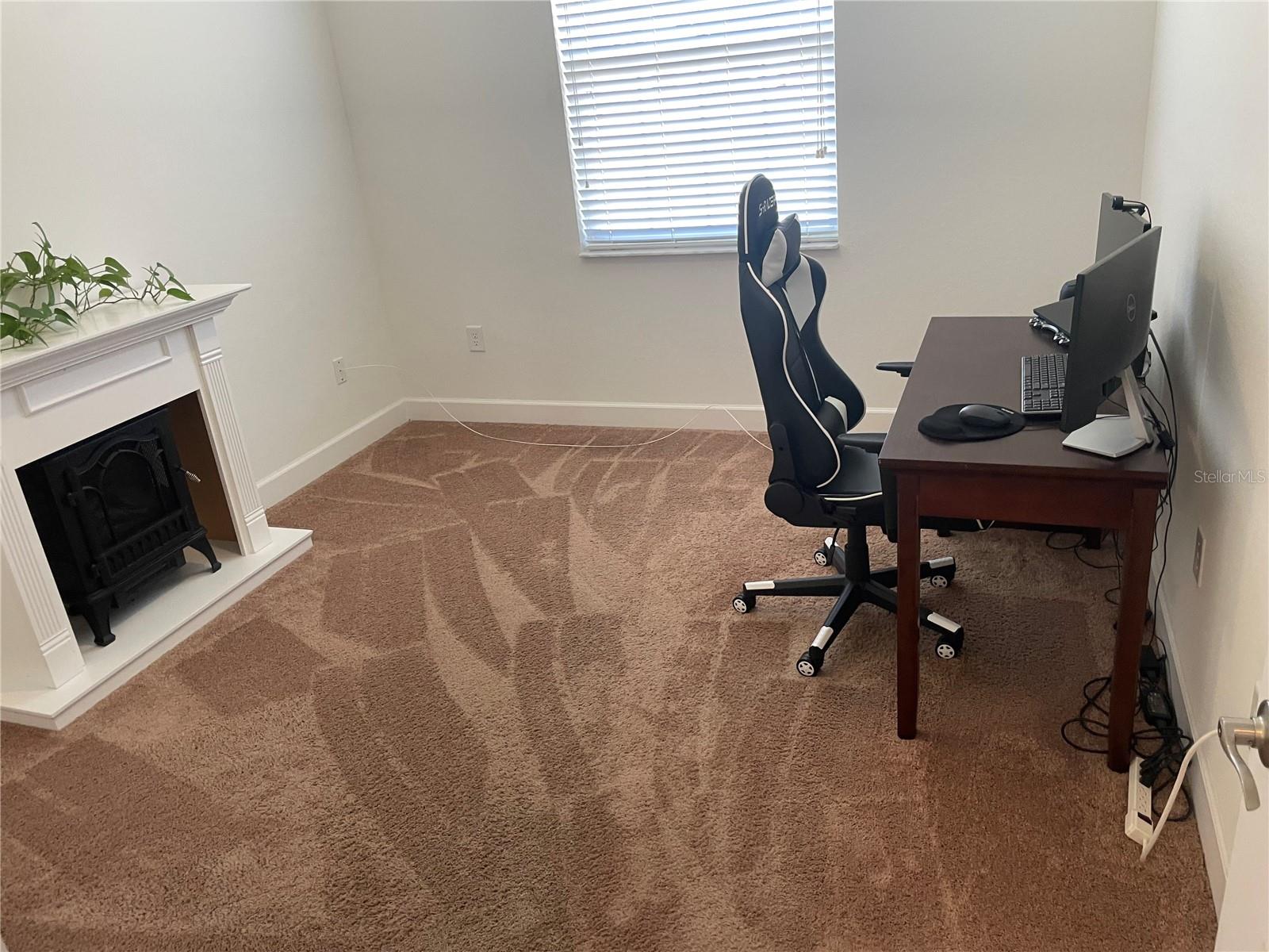 Image 38 of 64 For 33 Deer Road