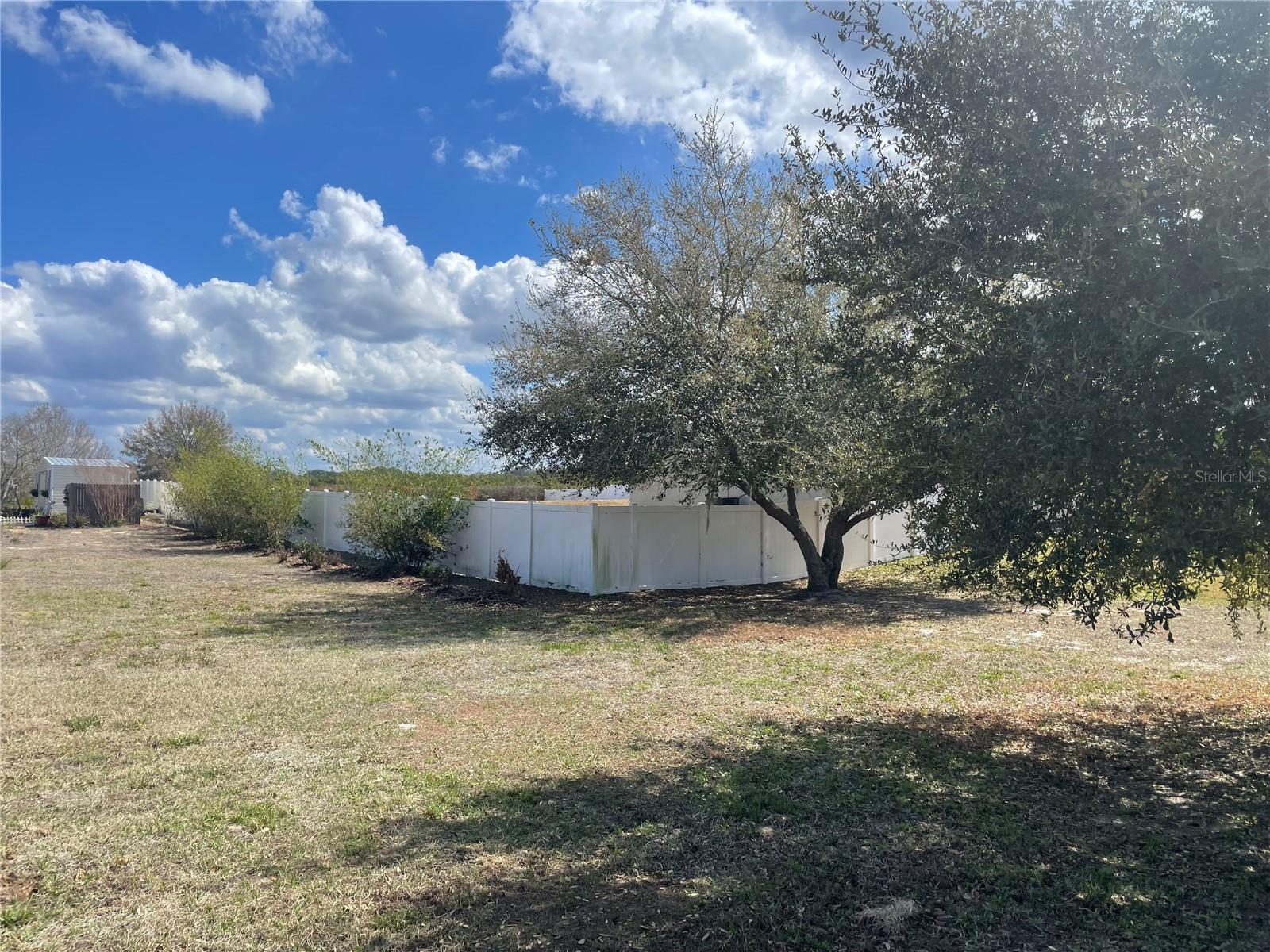 Image 8 of 64 For 33 Deer Road