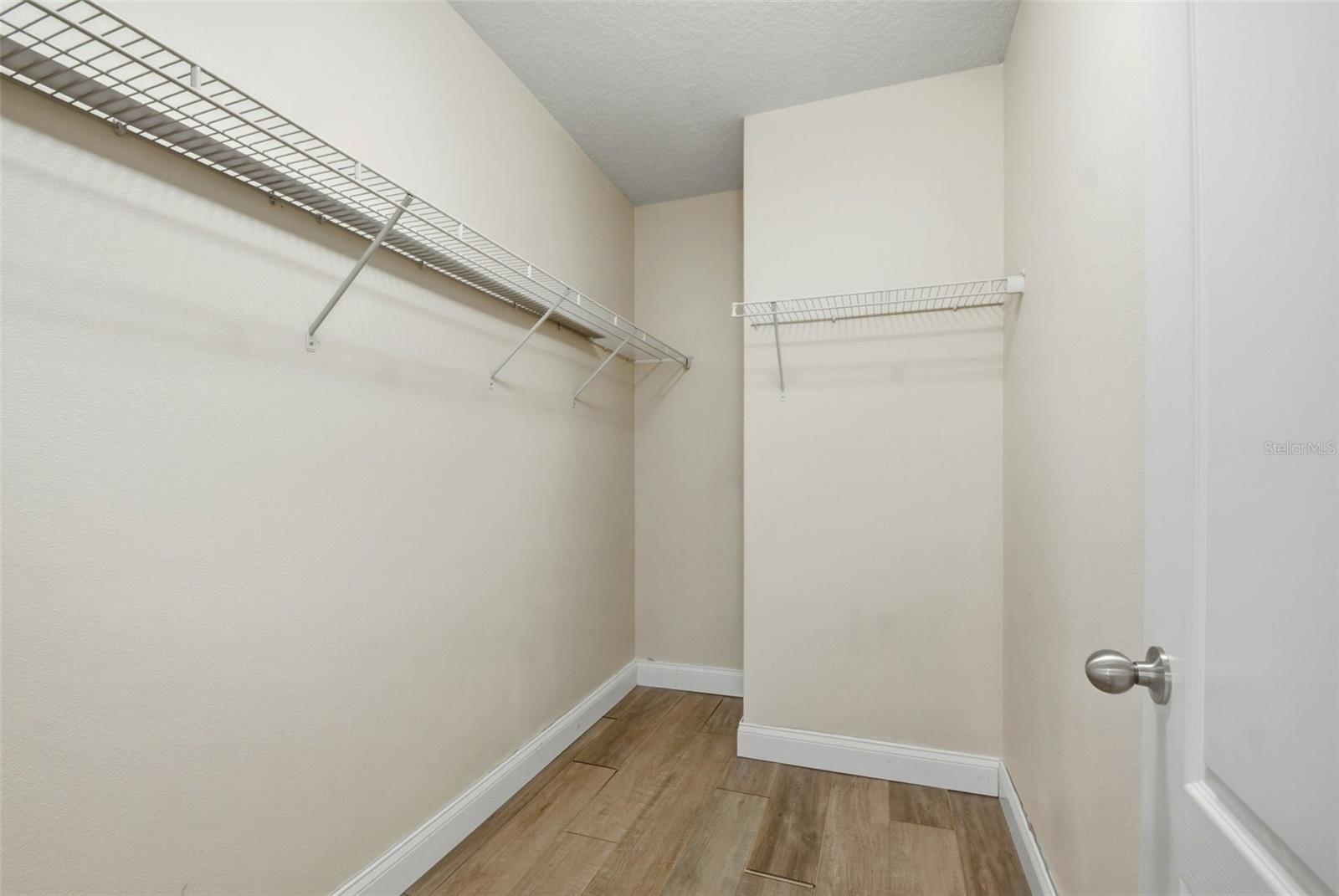 Image 15 of 40 For 2572 Vineyard Circle