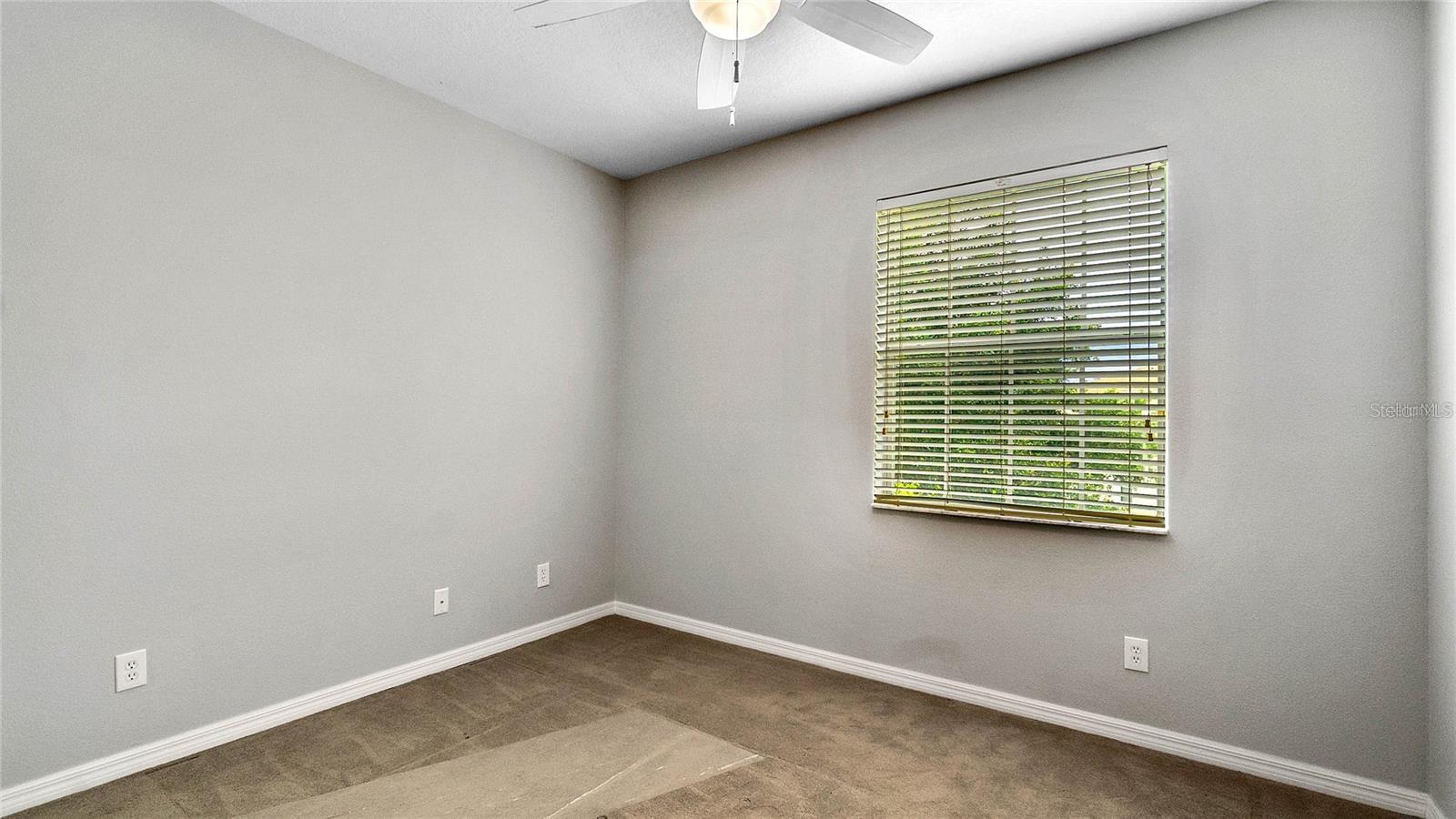 Image 14 of 18 For 10624 Savannah Wood Drive 89