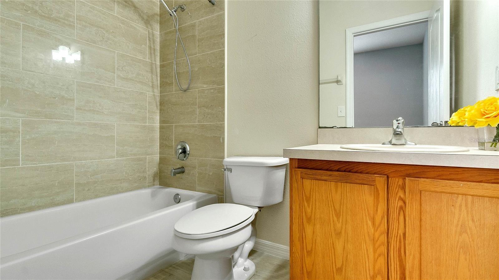 Image 16 of 18 For 10624 Savannah Wood Drive 89