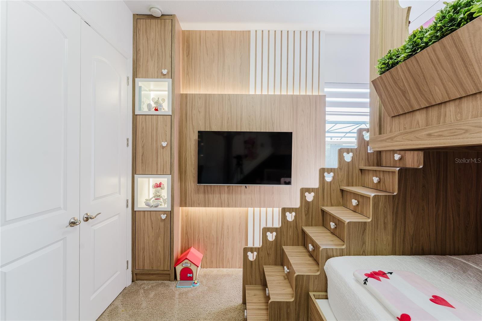 Image 43 of 70 For 2591 Swoop Circle