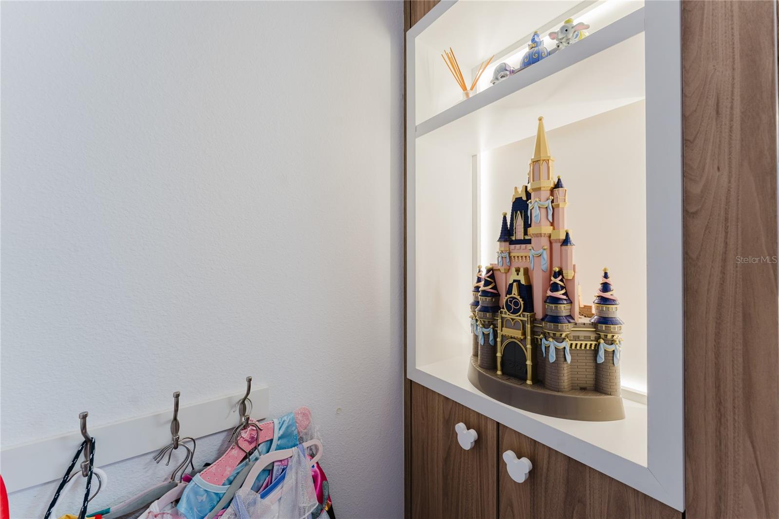 Image 44 of 70 For 2591 Swoop Circle