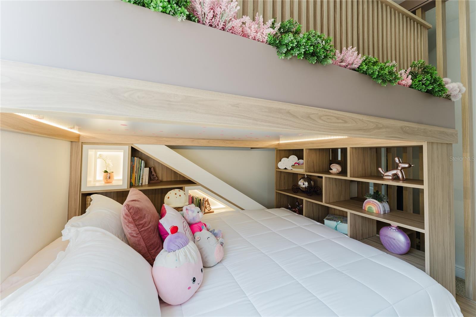 Image 49 of 70 For 2591 Swoop Circle