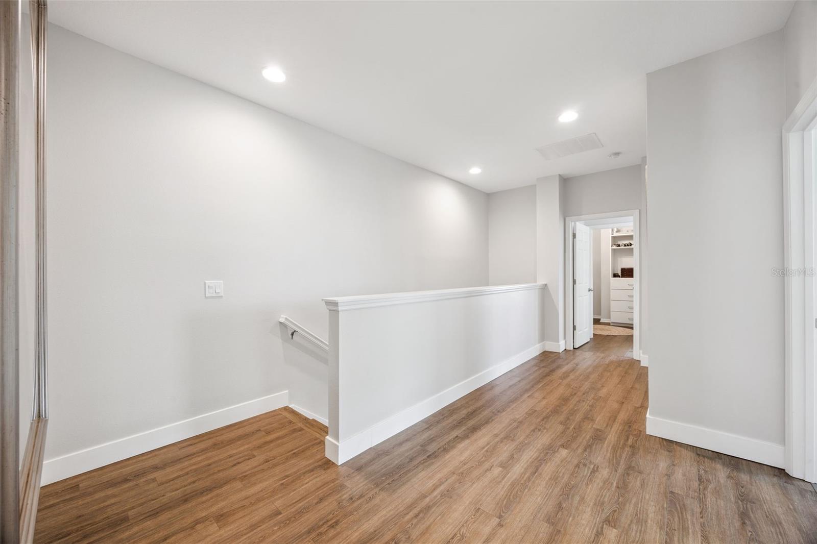 Image 11 of 36 For 17430 Promenade Drive