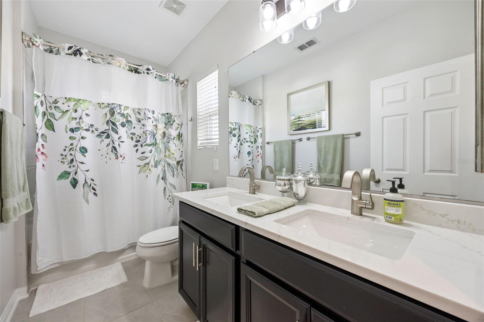 Image 12 of 36 For 17430 Promenade Drive