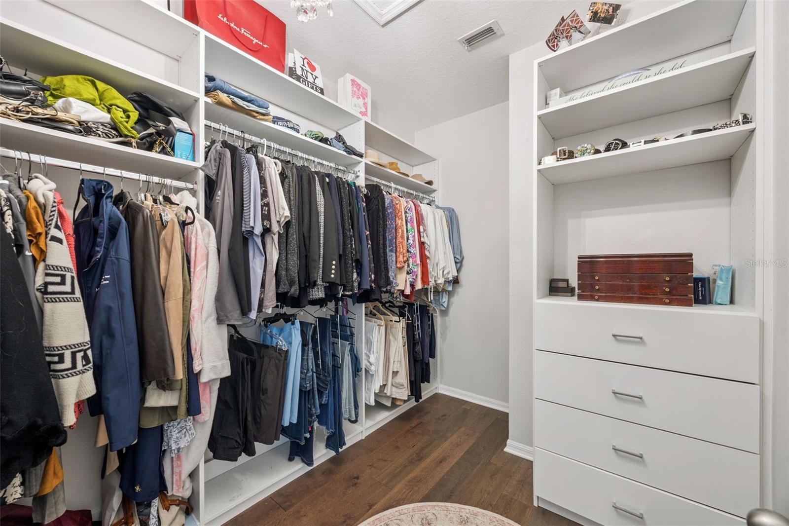 Image 18 of 36 For 17430 Promenade Drive